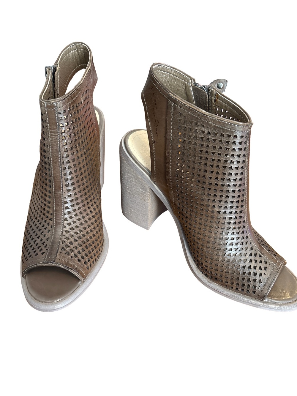 Women’s Kelsi Dagger Brooklyn Portobello Peep-Toe Block Heel Booties, Size 9